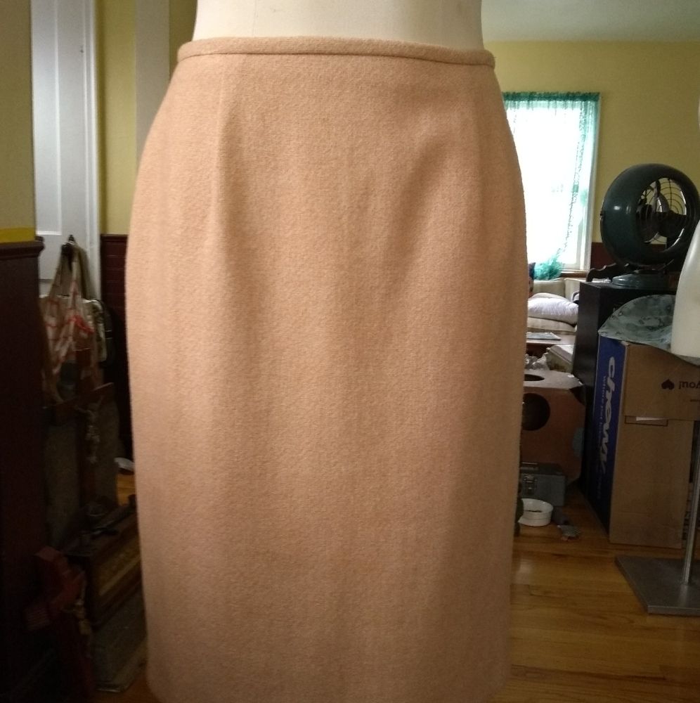 Peach wool Jones New York pencil skirt sz 8